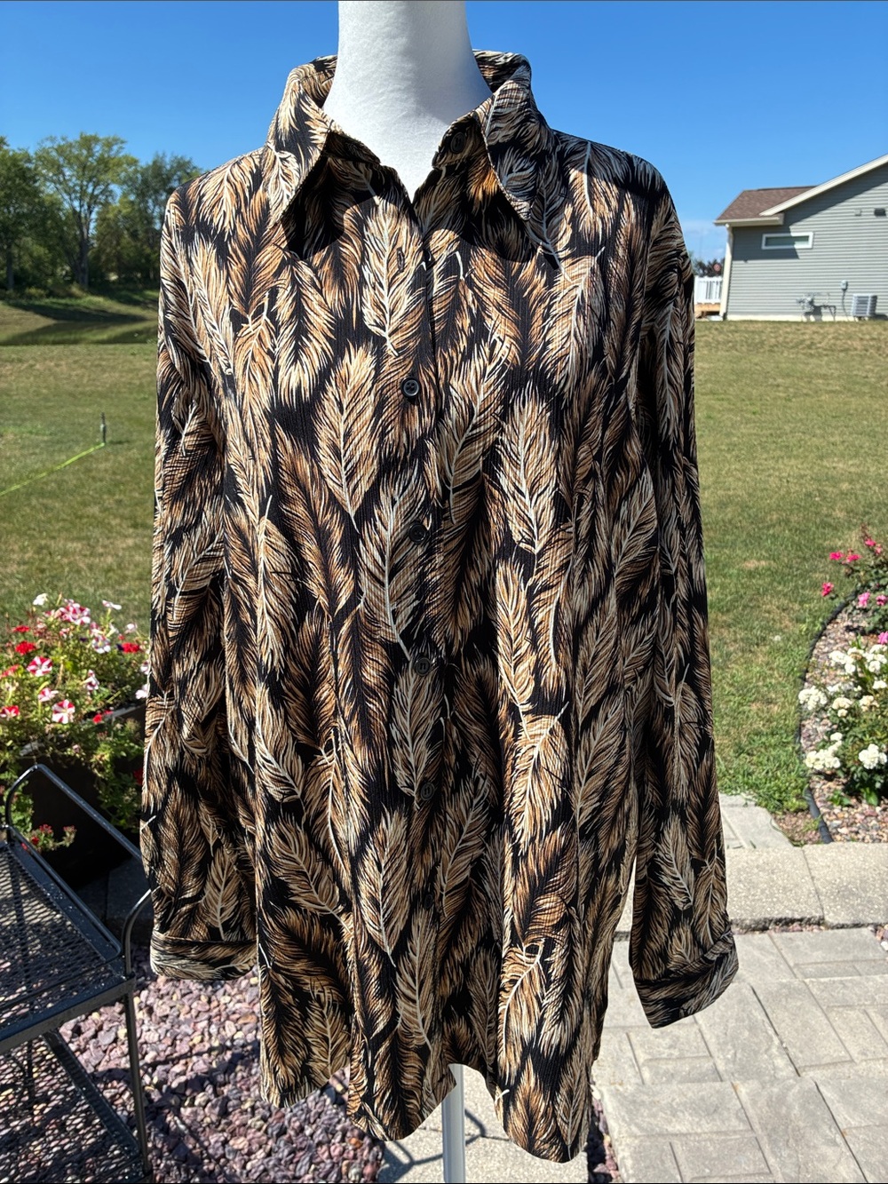 Bon Worth Feather Print Button-Up Blouse in Black & Tan L